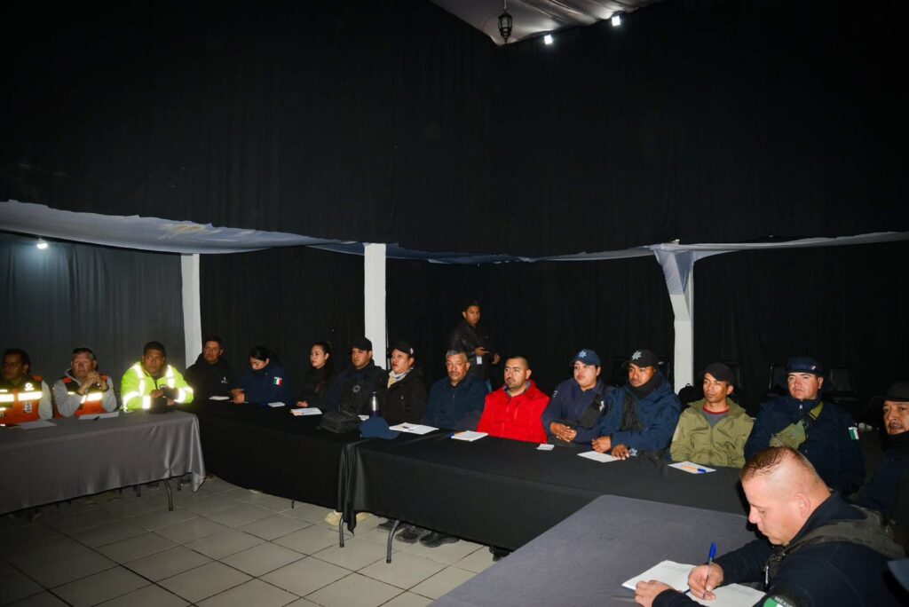 Capacitan a servidores públicos 2026