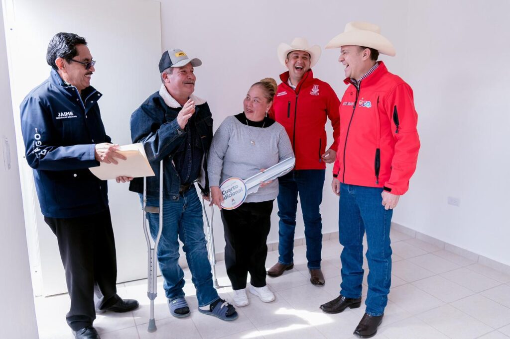 Entregan cuartos dormitorio gratuitos a familias de Vicente Guerrero