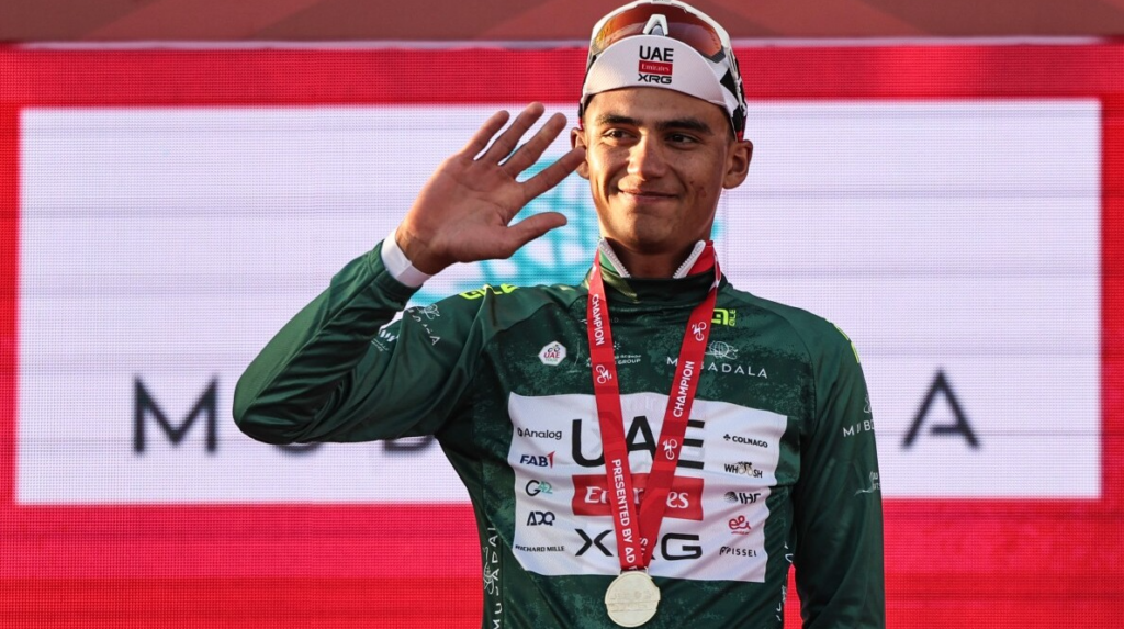 Isaac del Toro se llevó el segundo lugar en la tercer etapa del UAE Tour 2026