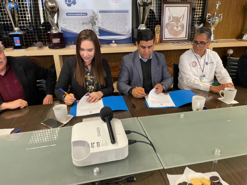 COBAED y TecNM Santiago firman convenio de colaboración académica