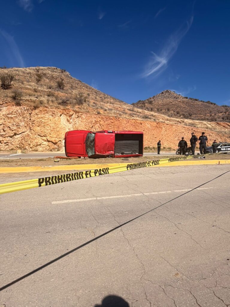 Aparatos accidente en Parral, ocho jovenes sufren lesiones varias