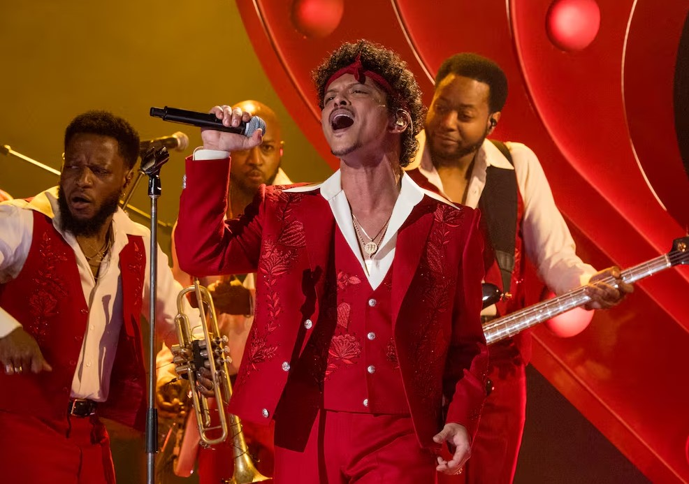 Bruno Mars lanza ‘The Romantic’ tras una década de espera