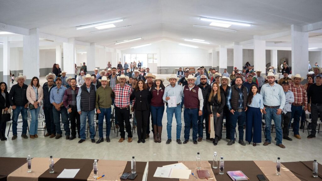 Presentan 17 programas federales para fortalecer al campo en Santiago