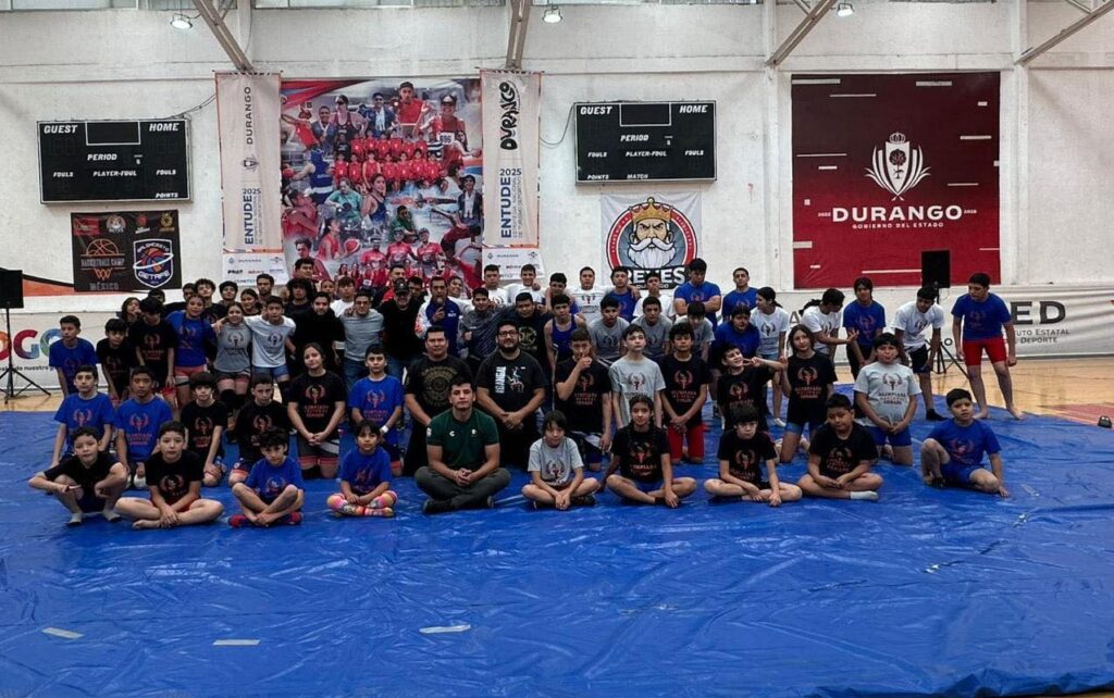 54 luchadores representarán a Durango en el clasificatorio Nacional de Oaxaca