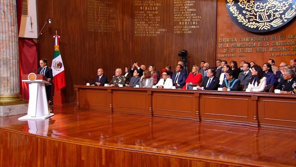 Miguel Ángel Navarro Quintero, asistió a la Ceremonia Conmemorativa por el 109 Aniversario de la Promulgación de la Constitución