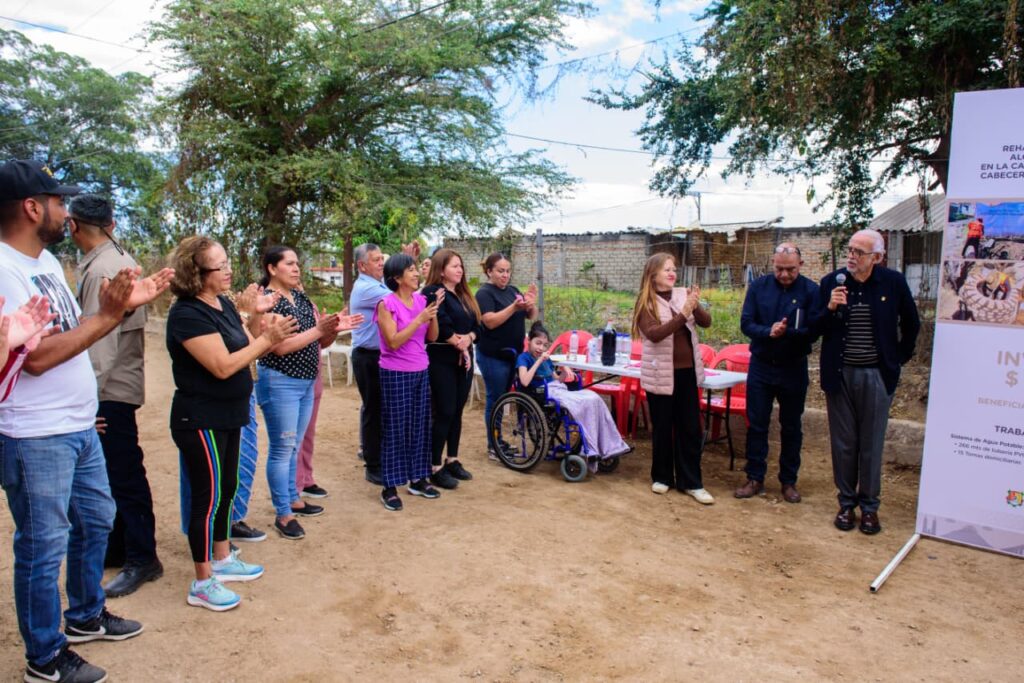 Rehabilitación del alcantarillado en el Callejón Zapopan, de la colonia Villas de la Cruz, en Tepic