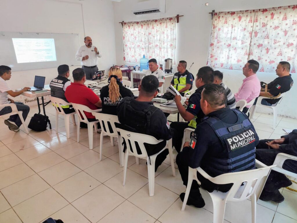 Gobierno de Nayarit refuerza capacitación y prevención vial en municipios