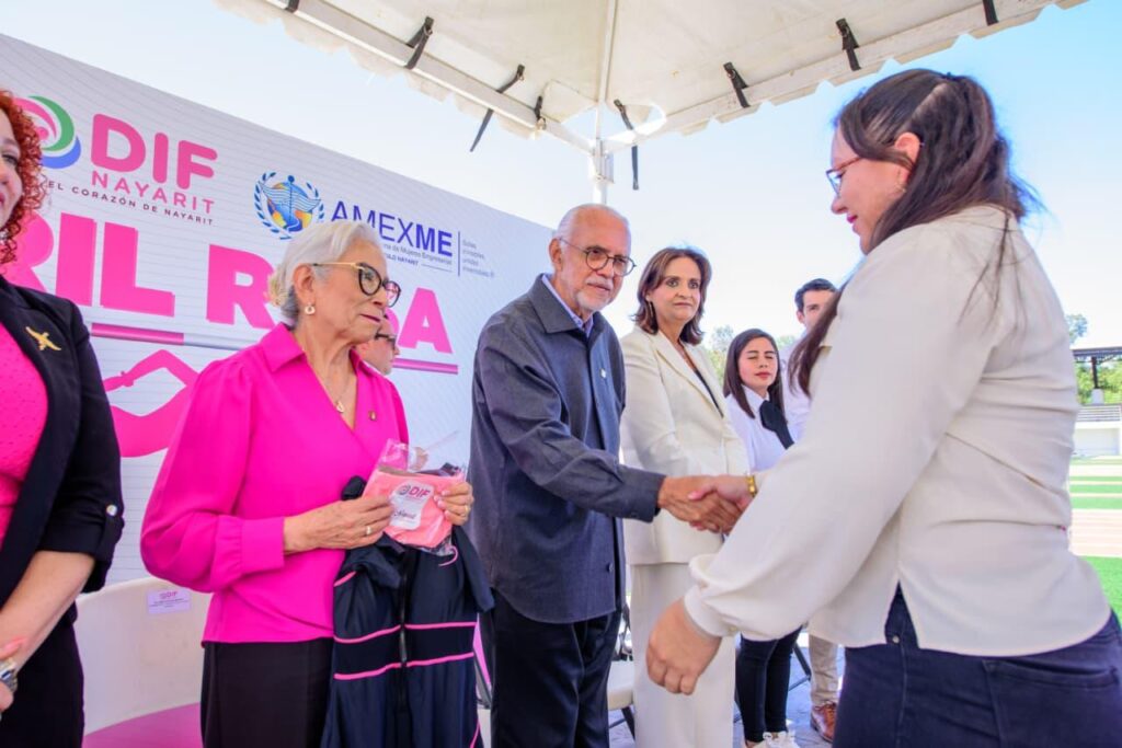 Inicia programa “Carril Rosa” en Tepic, para mujeres que han enfrentado el cáncer de mama y hoy viven con linfedema.