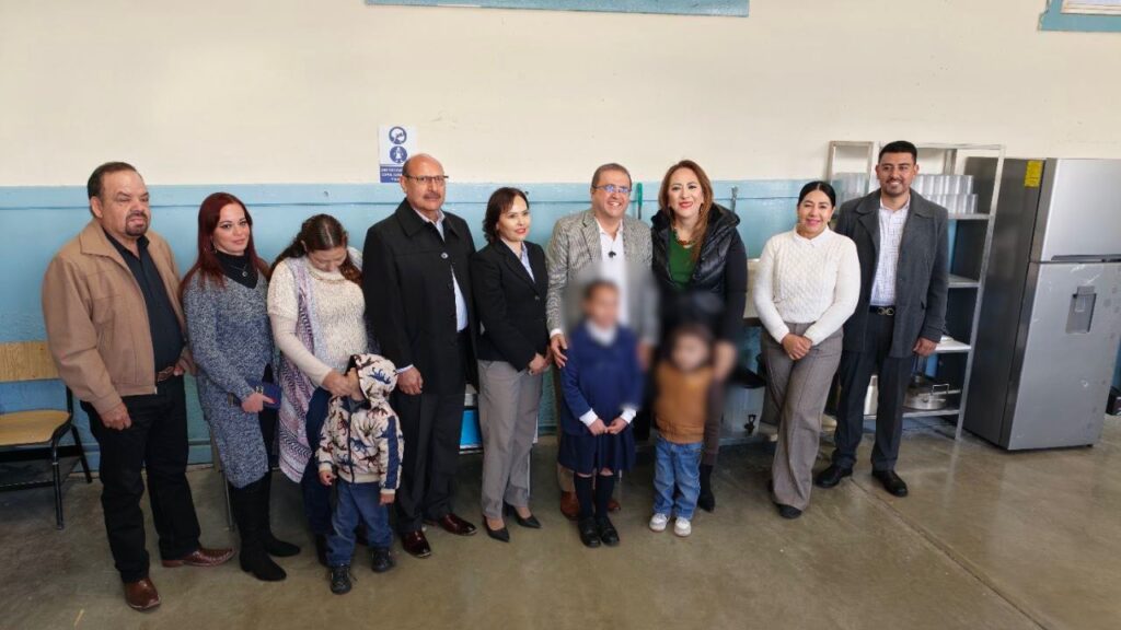 Parral entrega comedor escolar en la Primaria María Brisia Rodríguez