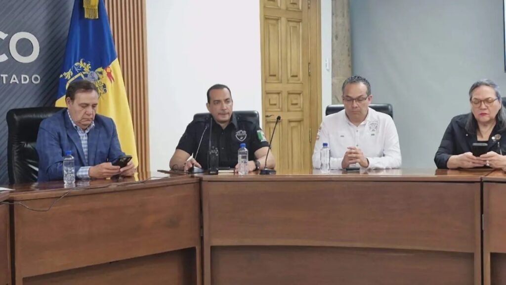 Autoridades confirman que 23 reos escaparon del penal de Puerto Vallarta durante bloqueos