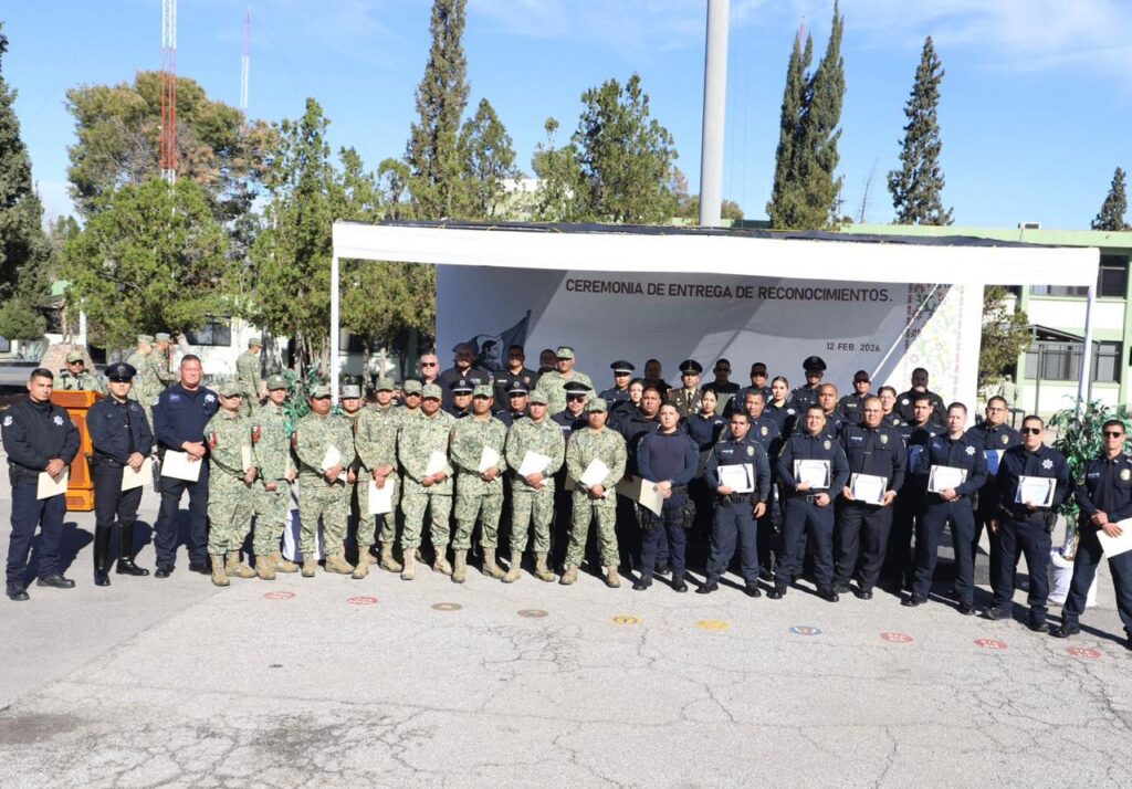 Ejército Mexicano reconoce a policías por su destacada labor