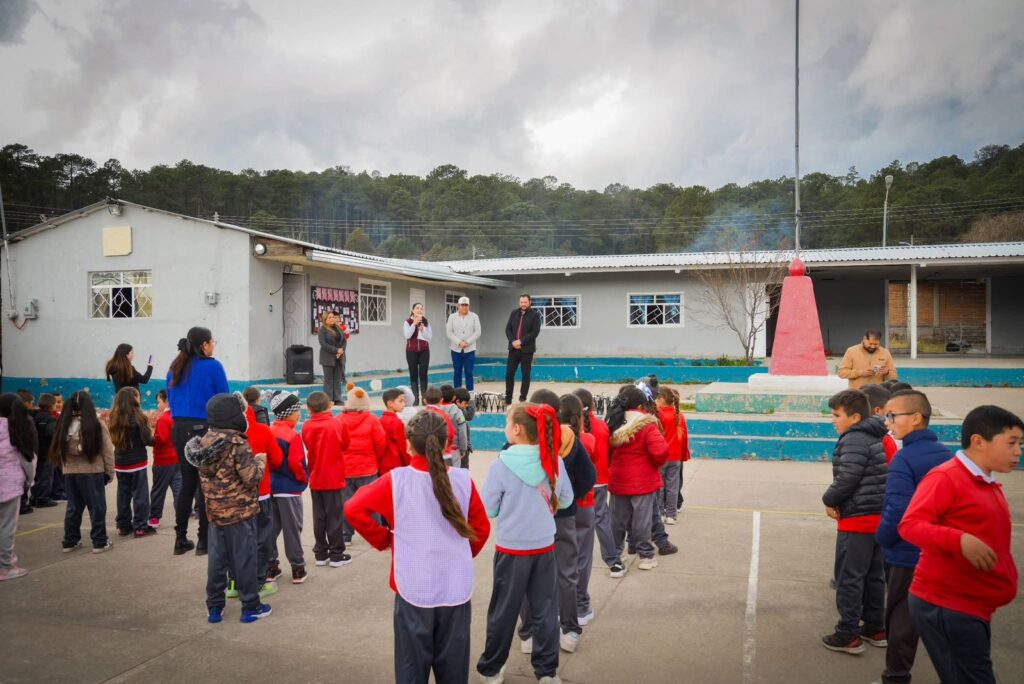 Refuerzan educación en San Jerónimo