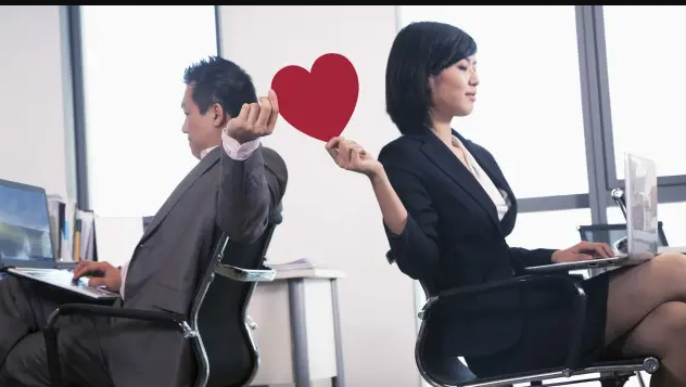 Amor vs. trabajo: 6 de cada 10 mexicanos renunciarían si su empleo pone en riesgo su relación