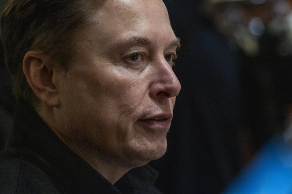 Elon Musk ofrece pagar defensa legal a víctimas de Jeffrey Epstein