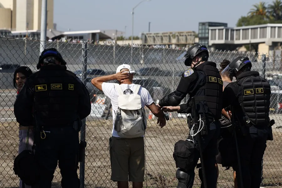EU pone fin a las redadas migratorias tras cambio de postura de Trump