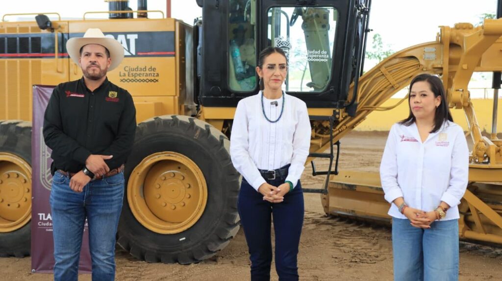 Tlaquepaque entrega maquinaria y apoyos al campo para fortalecer la producción agrícola