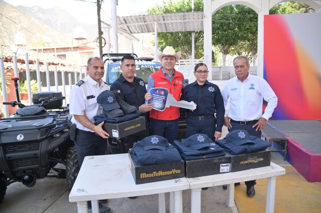 Esteban Villegas lleva obras y apoyos por casi 40 mdp a familias de San Dimas, Durango