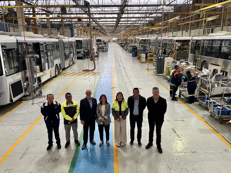 Supervisan fabricación de autobuses eléctricos para la Línea 5 Mi Macro Aeropuerto