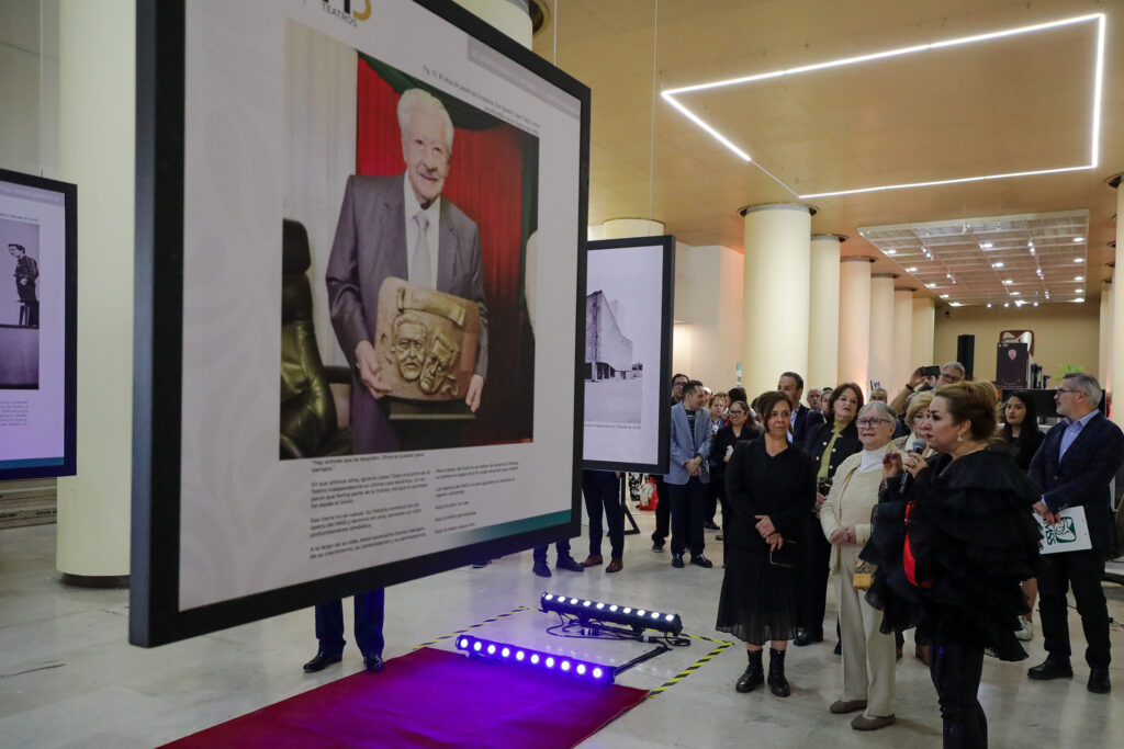 IMSS rinde homenaje a Ignacio López Tarso con exposición “Escena y Memoria” en el Día Mundial del Teatro