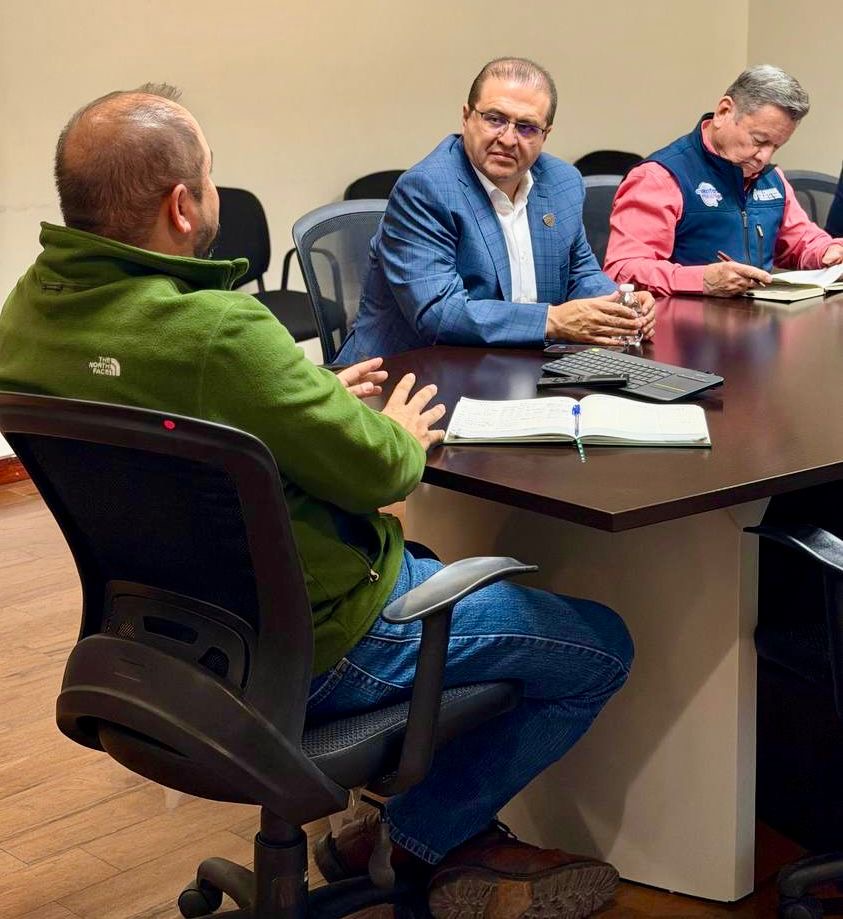 Fortalece alcalde Salvador Calderón gestiones para la construcción del rastro TIF en Parral