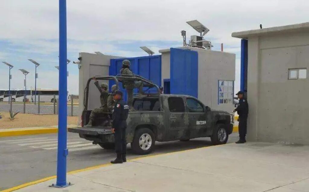 Descubren a enfermera cuando metía sustancias para persona privada de la libertad en Cefereso