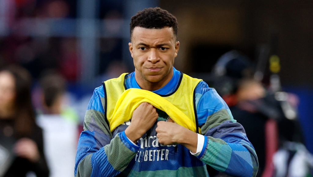 Mbappé vuelve al césped y apunta al duelo decisivo de Champions