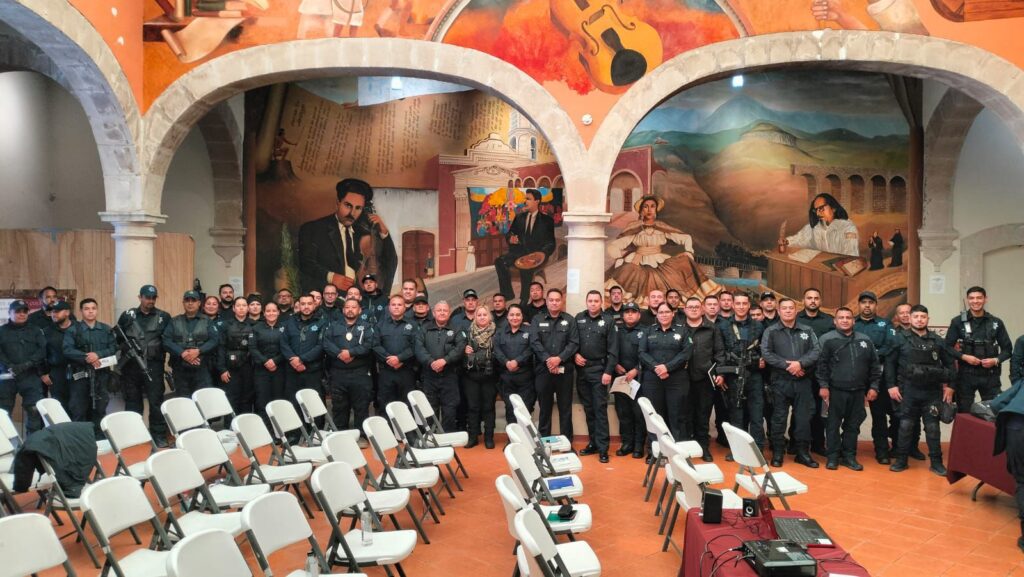 SSP capacita a policías estatales y Mandos Coordinados sobre la movilización de ganado