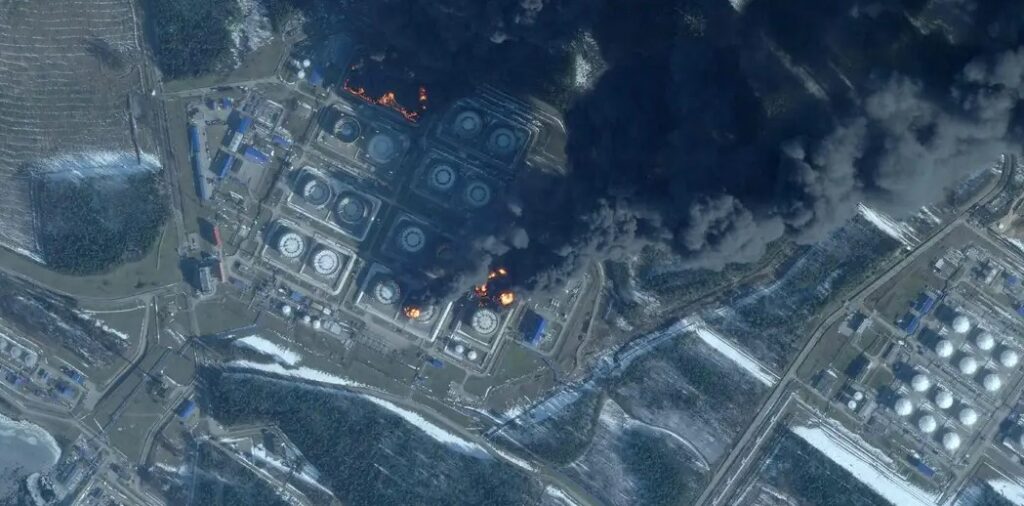 Ucrania ataca puertos y centros energéticos en Rusia