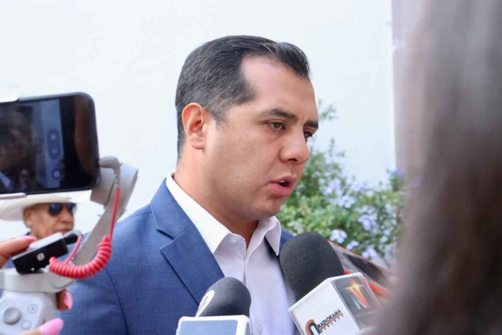 Permisos otorgados a comerciantes en IMSS son temporales, autoridades piden regularizar