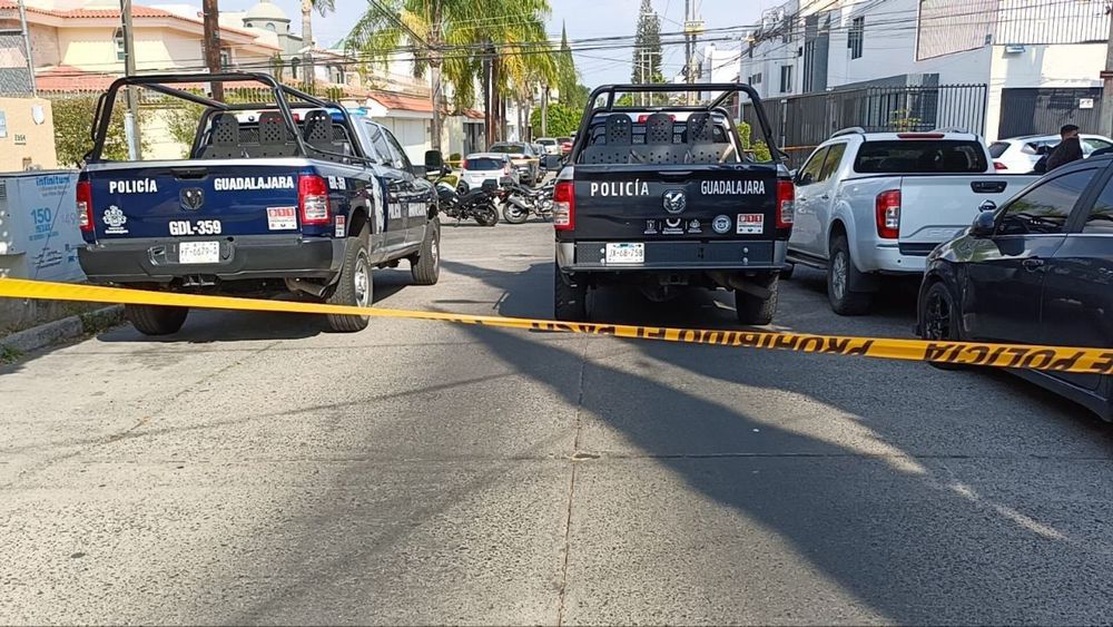 Detienen a venezolano armado tras persecución en Prados Providencia