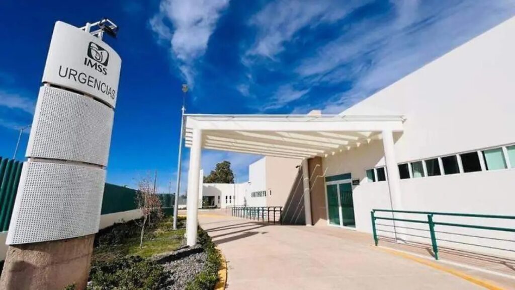 Adolescente de 14 años espera bebé de otro de 15