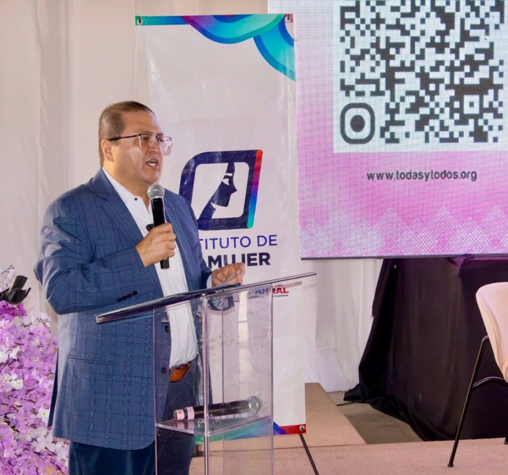 Parral impulsa el diálogo por la igualdad y los derechos de los pueblos originarios con conferencia de Eufrosina Cruz Mendoza