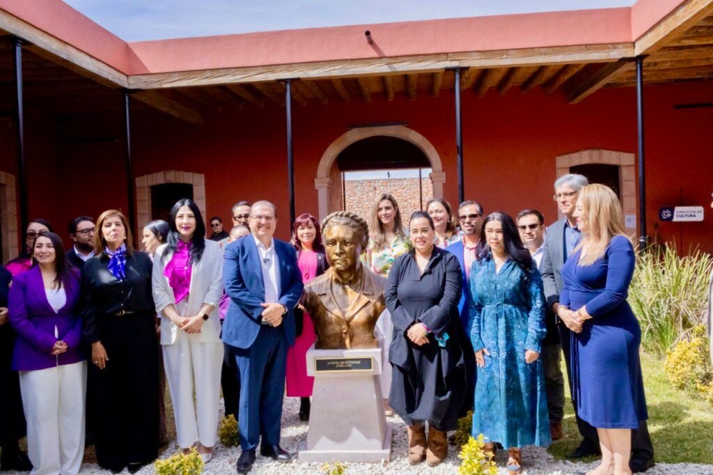 En sesión histórica de Cabildo, Parral rinde homenaje a Aurora Reyes