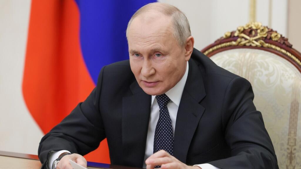 Putin propone estrategia para aumentar natalidad y genera polémica