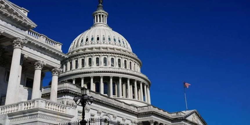 El Senado de EE. UU. rechaza limitar los poderes de guerra de Trump