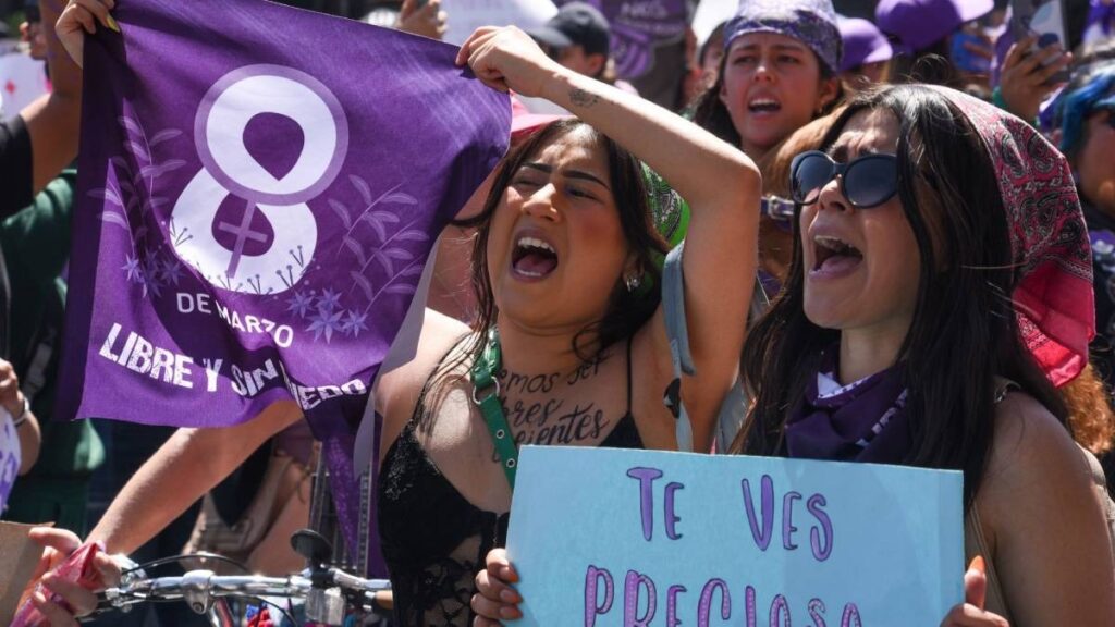 ¿Por qué NO se felicita a las mujeres el 8 de marzo?