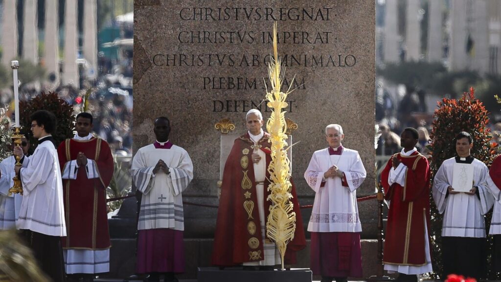 Papa León XIV llama a la paz en su primer Domingo de Ramos