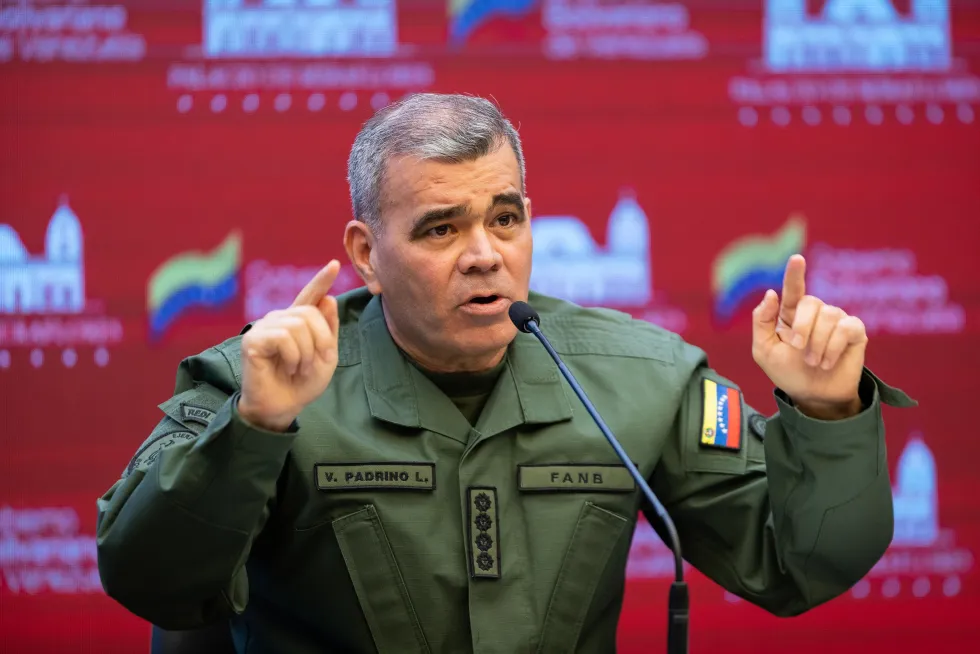 Destituyen a Padrino López y nombran nuevo ministro de Defensa en Venezuela