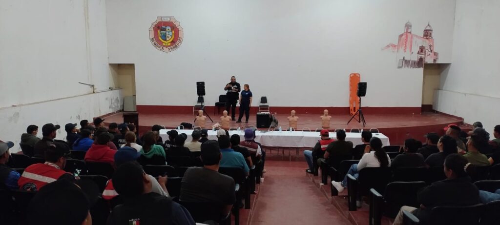 Imparten Capacitación de Primero Auxilios para Centros Acuáticos en Nombre de Dios