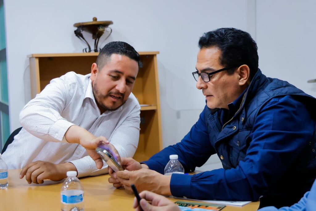 ¡En caliente! Miércoles Ciudadano acerca soluciones al medio rural de Durango: Toño Ochoa