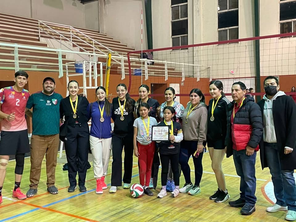 Azul y Snow Club se coronan campeones del torneo de invierno en Voleibol