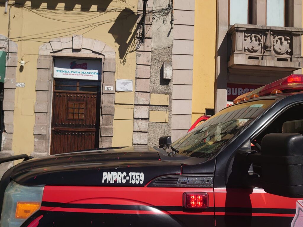Inhabilitación de Burger King es temporal, repararan fuga de gas por seguridad