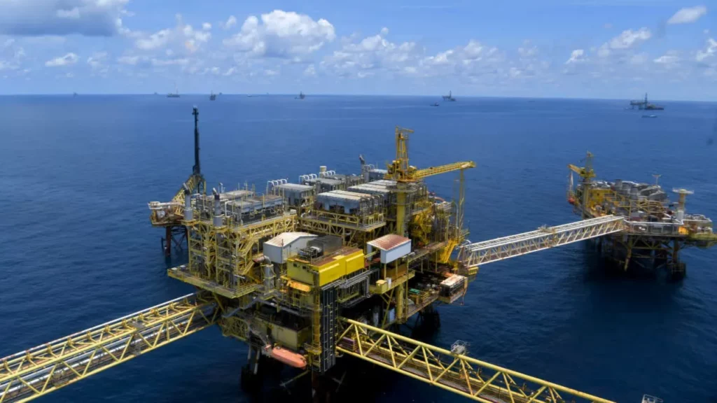 EU analizará permitir perforación petrolera en zonas protegidas del Golfo de México