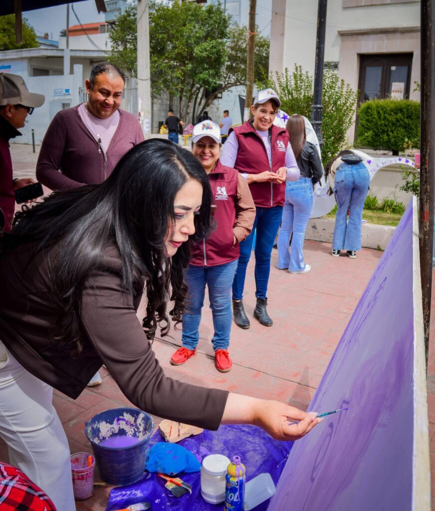 Mujeres expresan arte en conmemoración del 8M