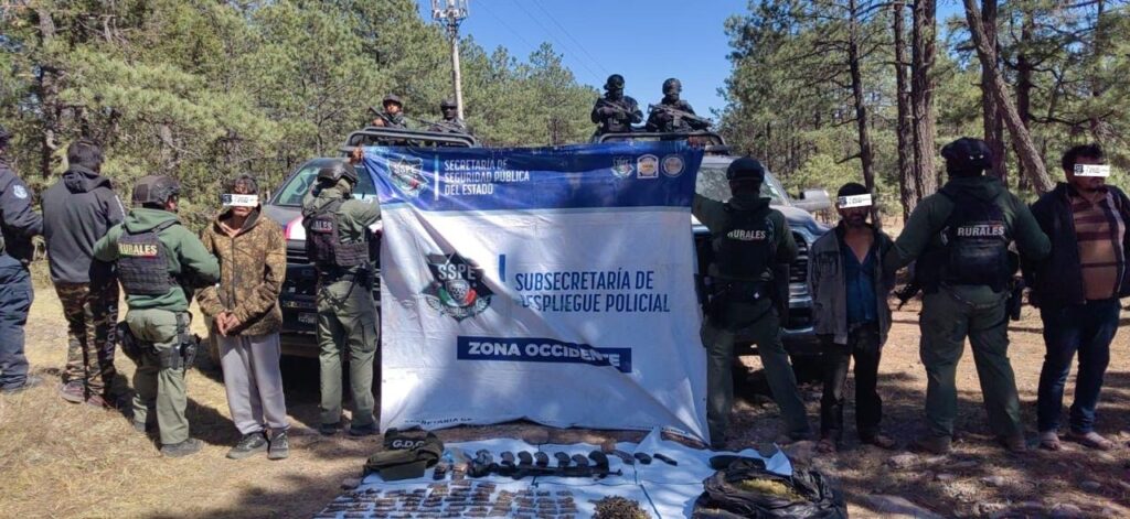 Cae grupo armado con arsenal en Guadalupe y Calvo