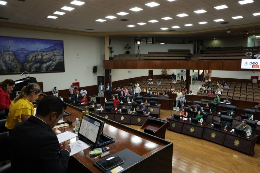 Debate por reforma electoral sube de tono en el Congreso de Durango