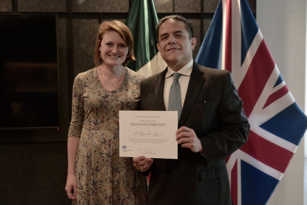 Gobierno Británico reconoce a COBUPEJ por innovación en búsqueda forense