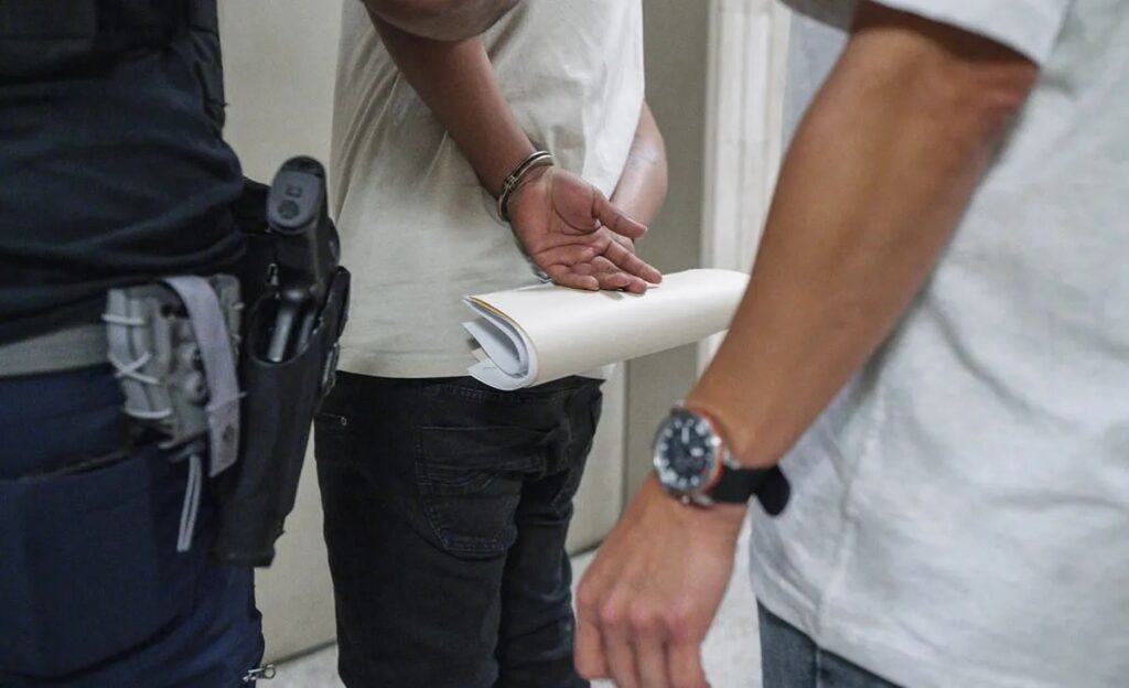 Denuncian presuntos centros secretos de detención de migrantes en Colorado