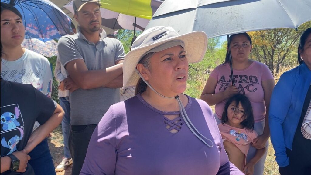 Amenazan vecinos del verano con no darle agua a Parral
