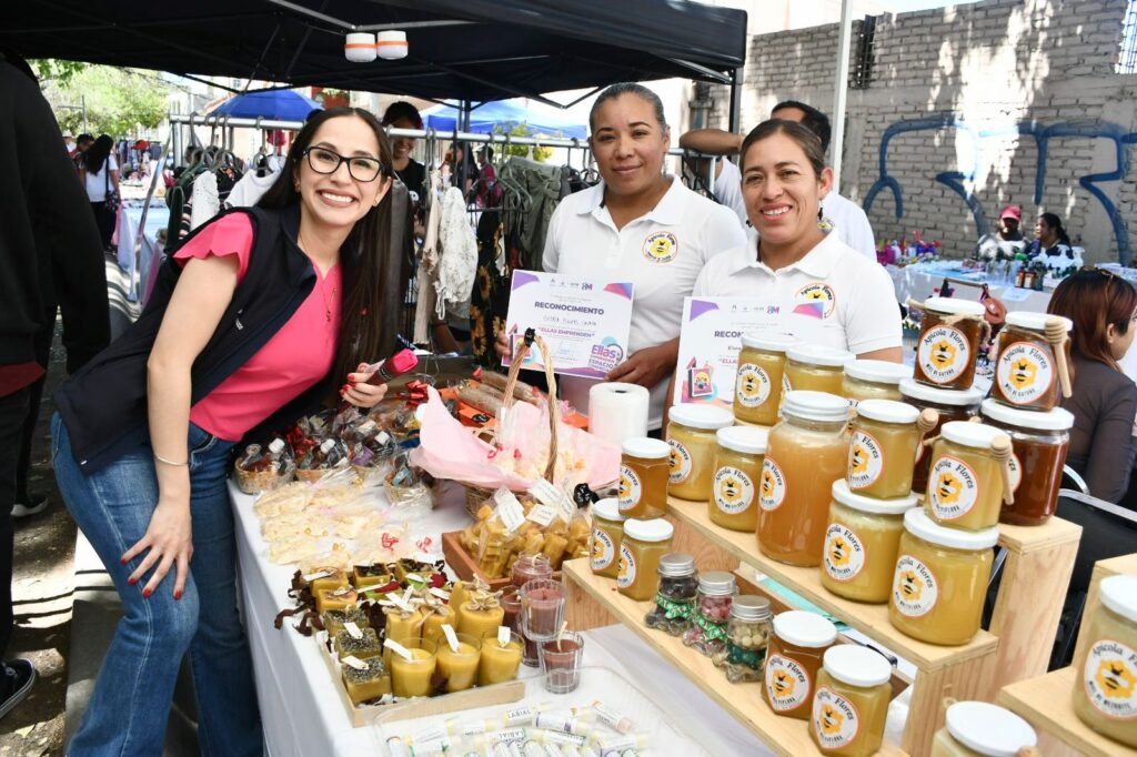Ellas emprenden: cerca de 300 mujeres venden y hacen crecer sus negocios en Durango